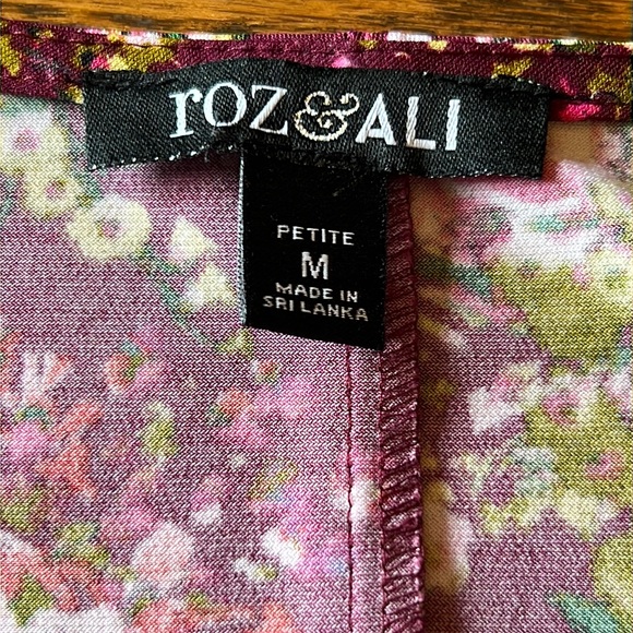 ROZ & ALI FLORAL DRESS - Picture 4 of 6